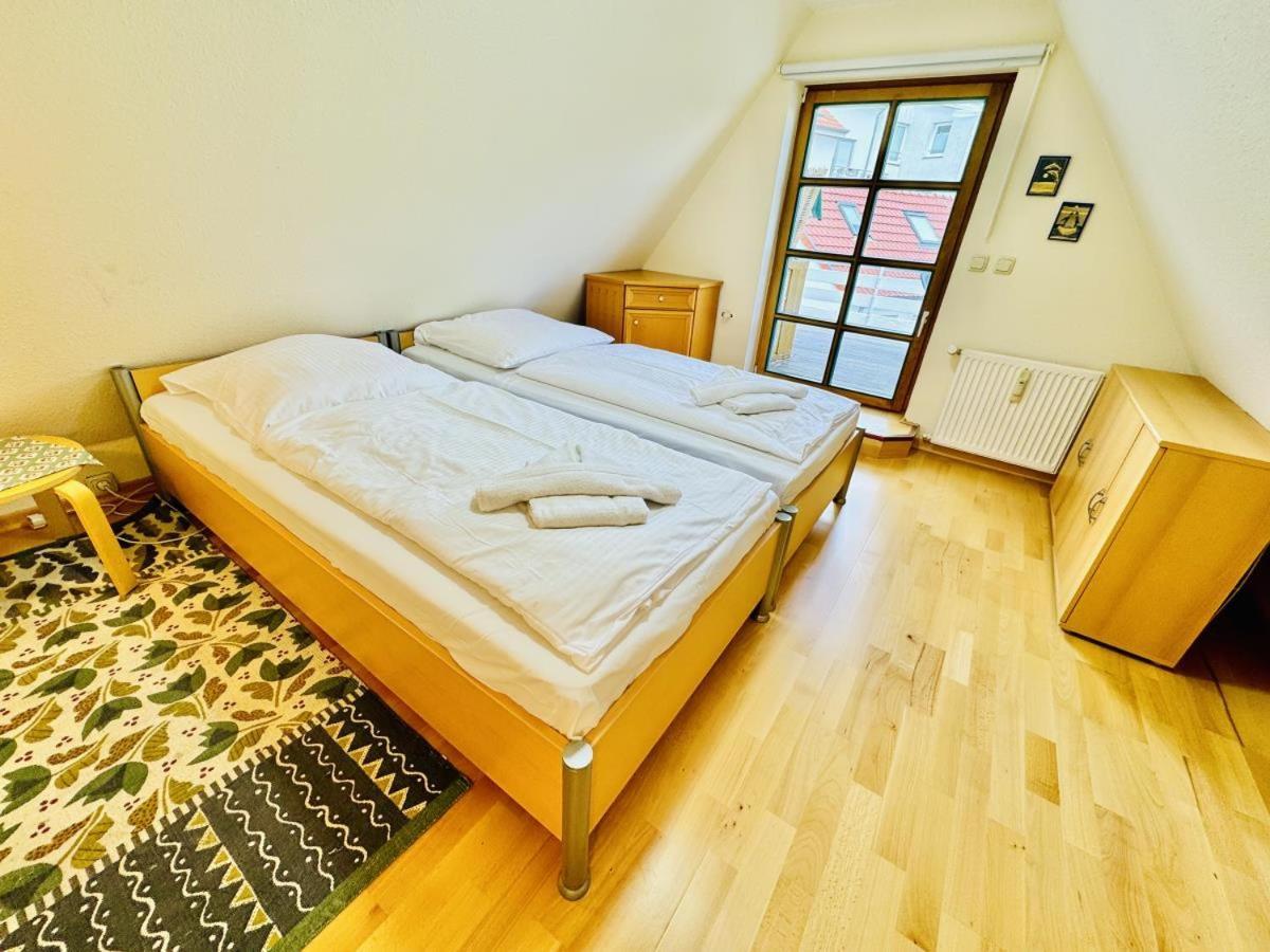 Apartamento Blaue Tulpe, Balkon Mit Traumblick Rostock Exterior foto